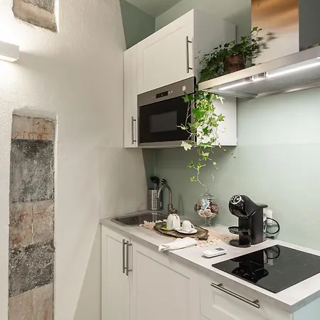 Luxury In Centro - 3min Acquario 公寓