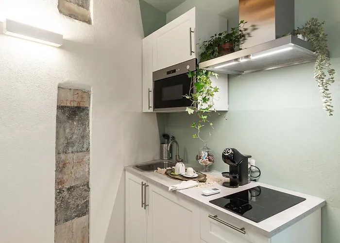 Luxury In Centro - 3min Acquario Apartmán